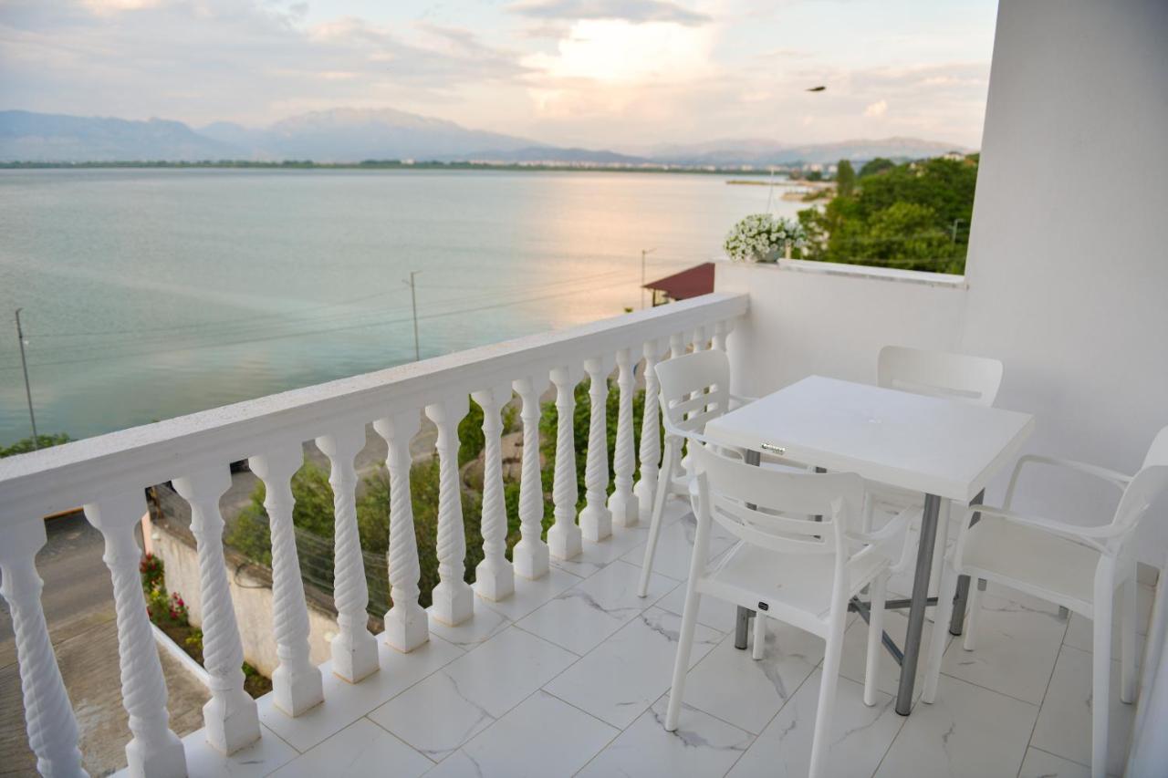 Lakefront House Shiroka Bagian luar foto