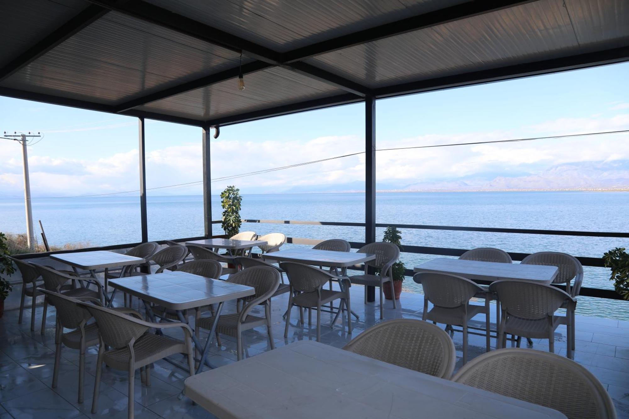 Lakefront House Shiroka Bagian luar foto
